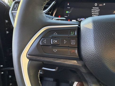 Used 2023 Jeep Grand Cherokee 4WD 4xe image 46