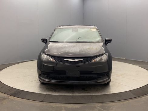 New 2026 Chrysler Voyager LX image 8