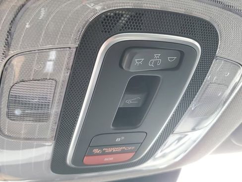 New 2026 Hyundai Elantra Limited FWD image 31
