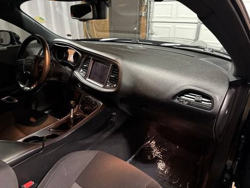 Used 2020 Dodge Challenger R/T RWD image 27