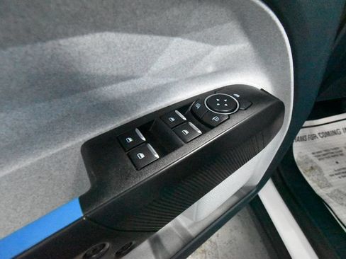 Used 2025 Ford Maverick XLT FWD image 5