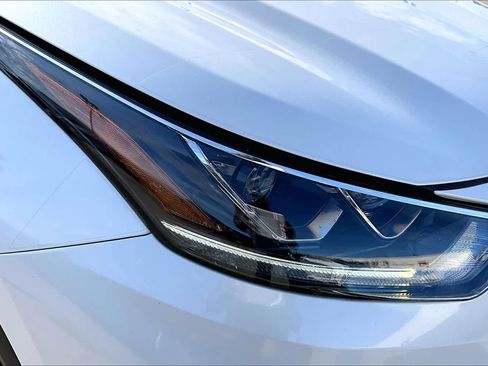 Used 2020 Toyota Highlander Platinum FWD image 27