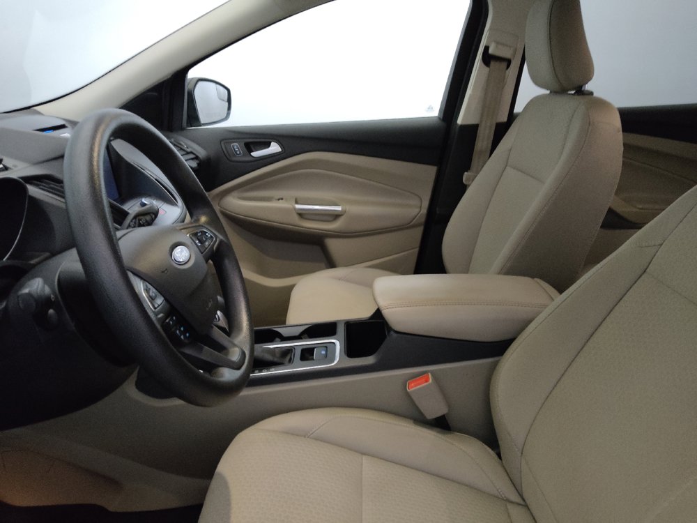 Used 2018 Ford Escape SE w/ SE Sync 3 Package AWD/4WD image 17