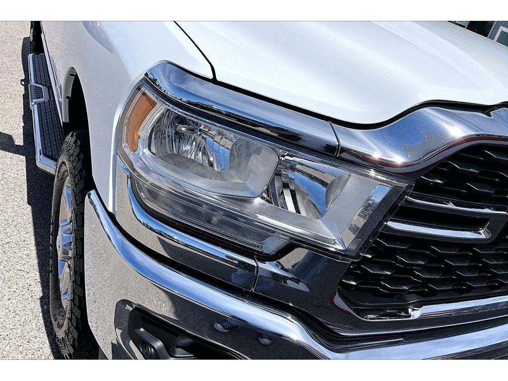 Used 2024 RAM 2500 Big Horn w/ Off Road Package AWD/4WD image 32