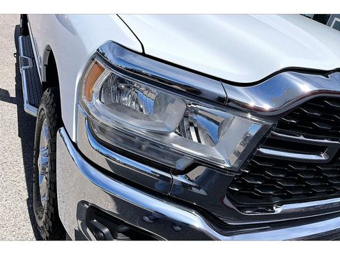 Used 2024 RAM 2500 Big Horn w/ Off Road Package AWD/4WD image 32