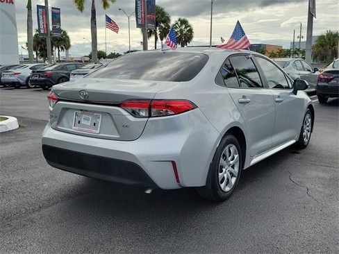 Used 2025 Toyota Corolla LE image 10