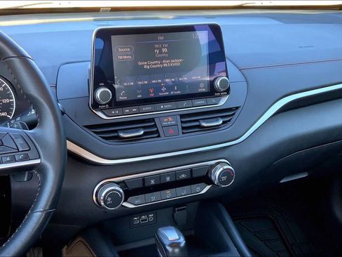 Used 2022 Nissan Altima 2.5 SR image 6