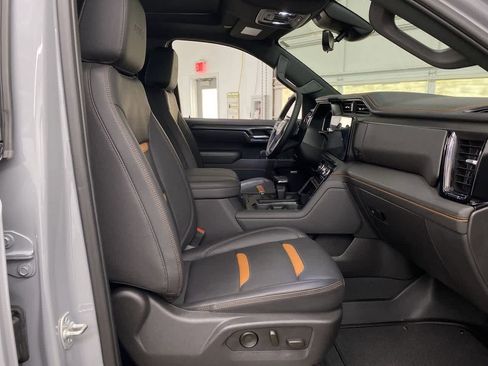 Used 2025 GMC Sierra 1500 AT4 w/ AT4 Premium Package image 18