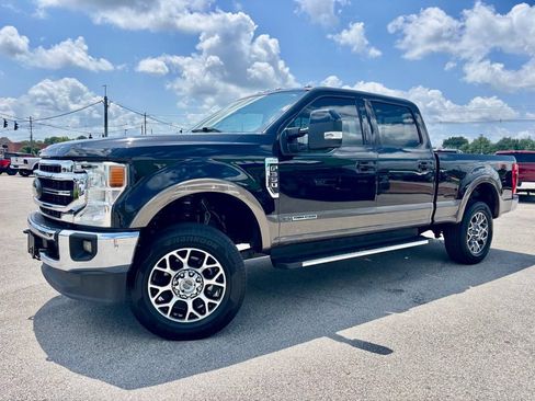 Used 2020 Ford F350 Lariat w/ Lariat Value Package AWD/4WD image 2