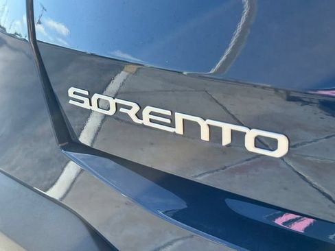 Used 2025 Kia Sorento SX FWD image 39