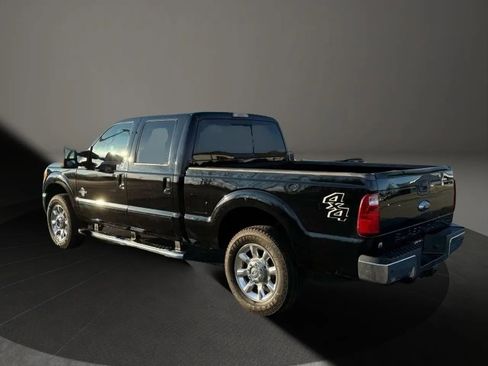 Used 2016 Ford F250 Lariat w/ Lariat Ultimate Package AWD/4WD image 3