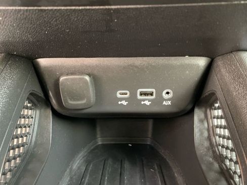 Used 2022 Chevrolet TrailBlazer LT w/ Convenience Package image 27