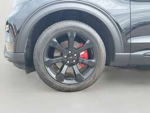 Used 2023 Ford Explorer ST w/ Equipment Group 401A AWD/4WD image 33