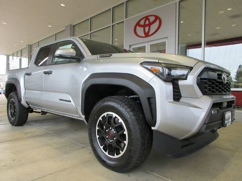 New 2025 Toyota Tacoma TRD Off-Road image 4