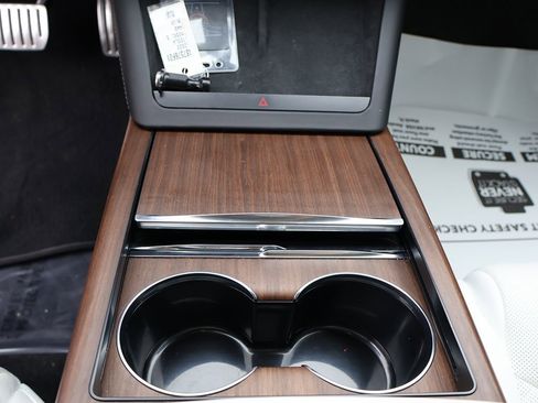 Used 2022 Tesla Model S image 59