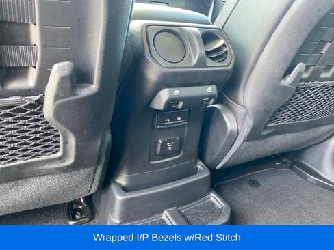 Used 2020 Jeep Wrangler Unlimited Rubicon w/ Quick Order Package 28Y Recon AWD/4WD image 19