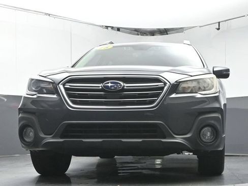 Used 2018 Subaru Outback 3.6R Limited AWD/4WD image 35