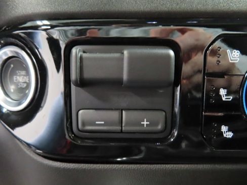 Used 2025 Chevrolet Silverado 2500 LTZ w/ LTZ Plus Package image 74