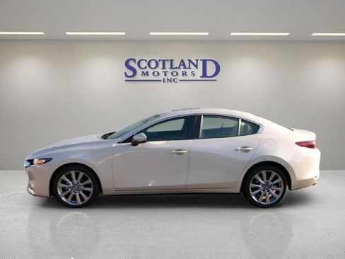 Used 2025 MAZDA MAZDA3 s FWD image 1