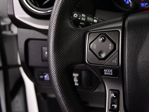Used 2023 Toyota Tacoma TRD Sport AWD/4WD image 20