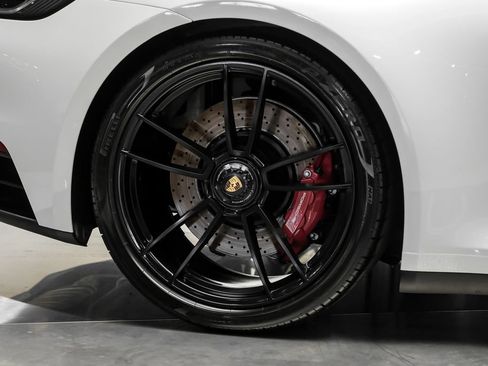 Used 2024 Porsche 911 Carrera GTS RWD image 43