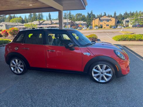 Used 2020 MINI Cooper S FWD image 6