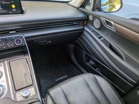 Certified 2023 Genesis GV80 3.5T Advanced + image 12