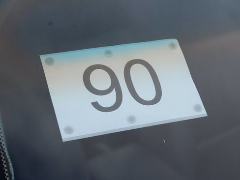 Used 2000 BMW 323i Sedan image 10