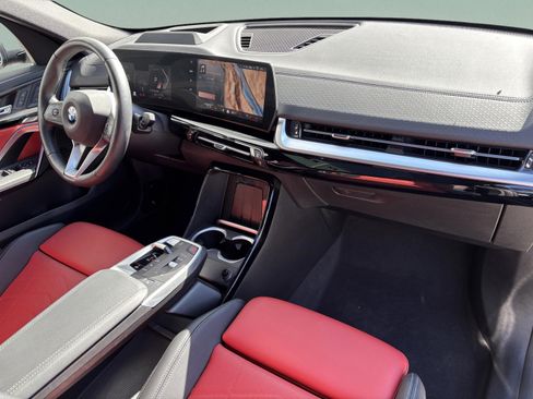Certified 2025 BMW X2 xDrive28i image 22