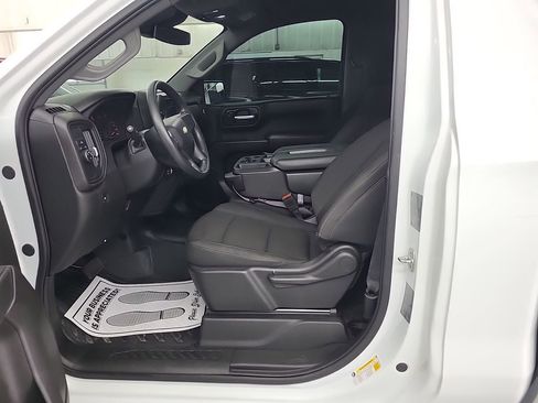 Used 2025 Chevrolet Silverado 1500 W/T w/ Trailering Package image 7