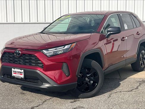 New 2025 Toyota RAV4 LE image 2
