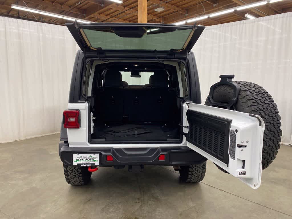 Used 2025 Jeep Wrangler Unlimited Rubicon AWD/4WD image 28