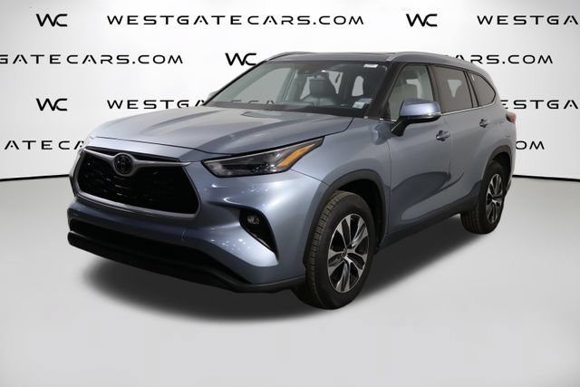 Used 2023 Toyota Highlander XLE FWD 360° Tour