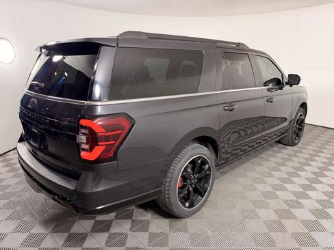 Used 2022 Ford Expedition Max Limited image 8