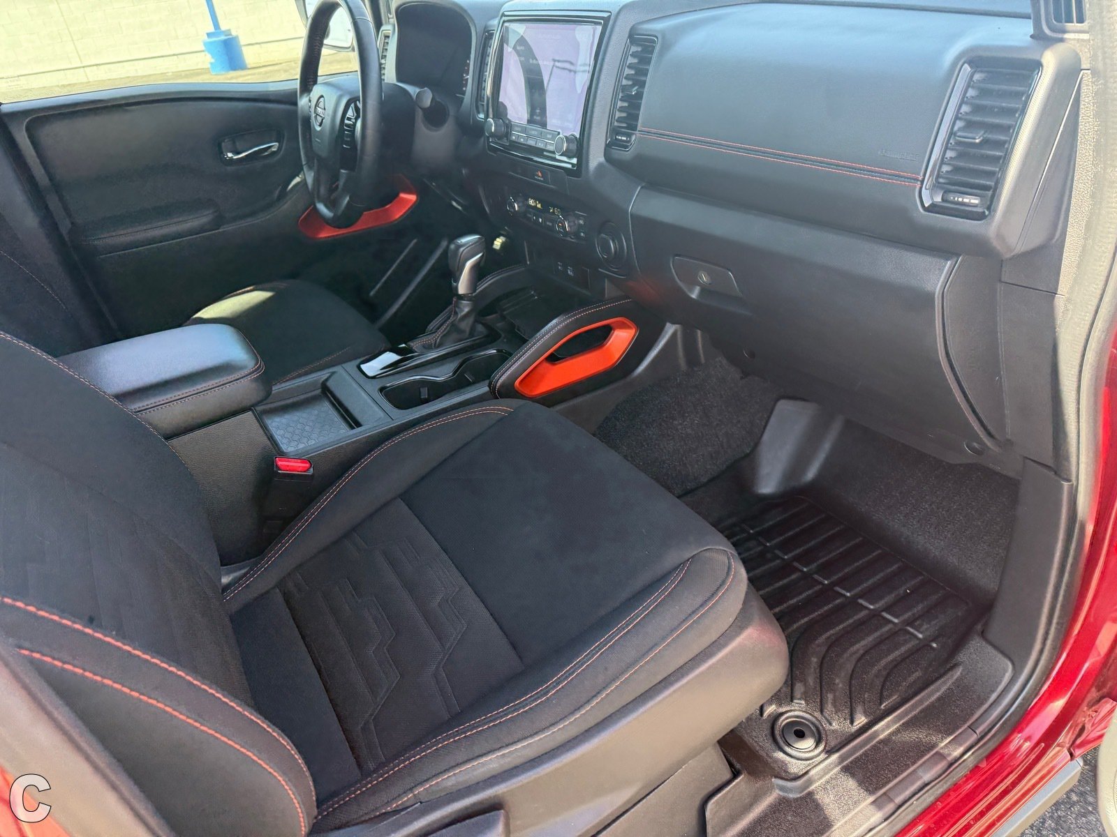 Used 2022 Nissan Frontier Pro-X RWD image 8