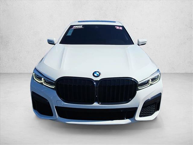 Used 2022 BMW 740i w/ M Sport Package RWD image 2