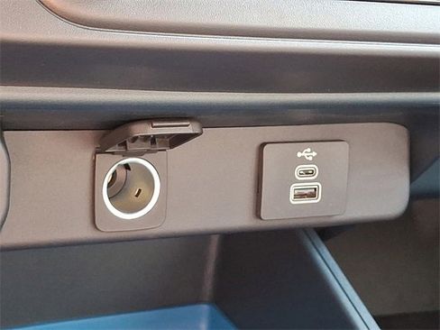 New 2025 Ford Maverick XLT w/ XLT Luxury Package image 15