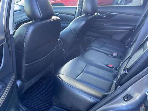 Used 2017 Nissan Rogue AWD image 14