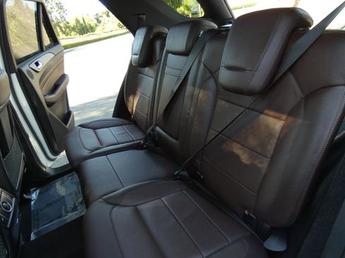 Used 2015 Mercedes-Benz ML 350 4MATIC image 55