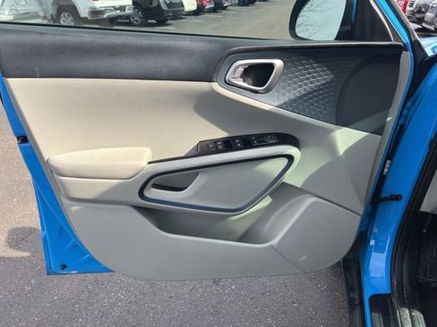 Certified 2023 Kia Soul EX image 29