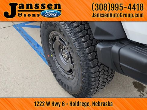 New 2025 Ford Bronco Badlands w/ Sasquatch Package AWD/4WD image 15