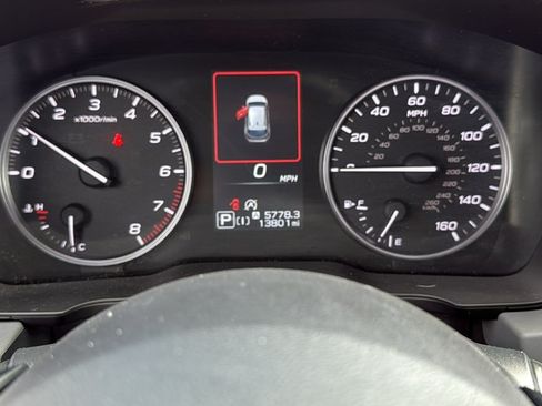 Certified 2024 Subaru Crosstrek 2.0i Premium AWD/4WD image 15