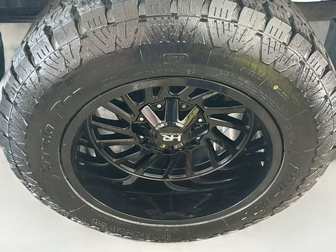Used 2019 GMC Sierra 1500 AT4 w/ AT4 Preferred Package AWD/4WD image 31