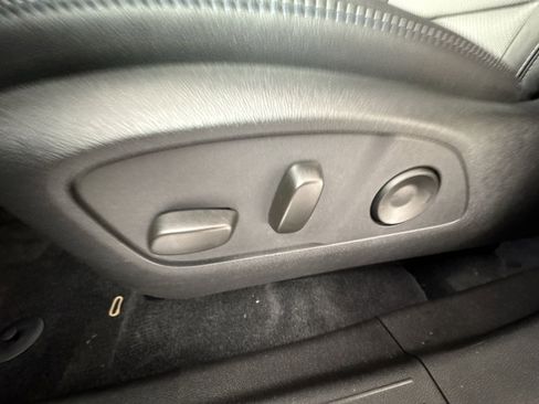 New 2026 Chevrolet Equinox EV LT image 14