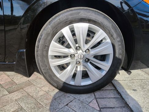 Used 2024 Nissan Sentra S FWD image 40