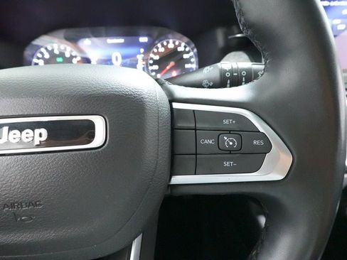 Used 2022 Jeep Compass Latitude image 13