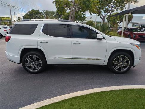 Used 2019 GMC Acadia Denali image 26