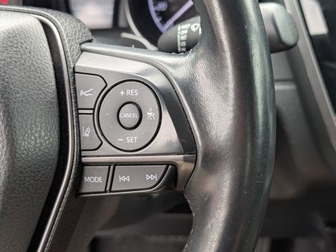 Used 2023 Toyota Camry SE image 21