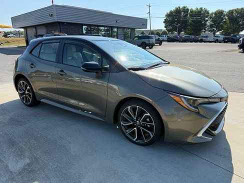 Used 2020 Toyota Corolla XSE FWD image 4