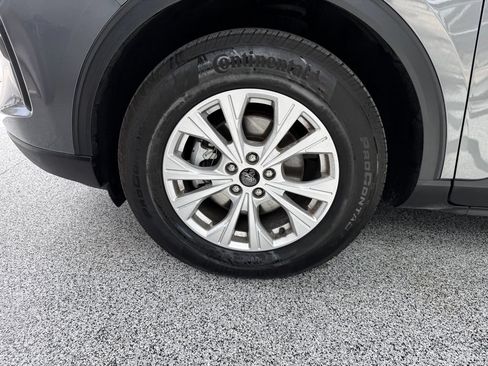 Used 2025 Ford Escape Active AWD/4WD image 12